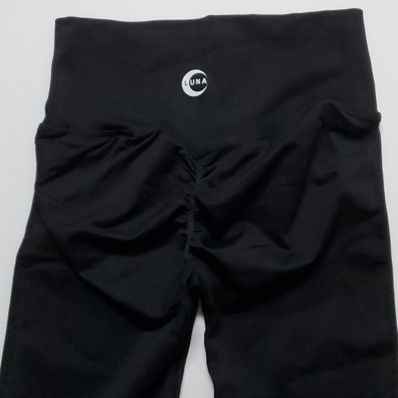 LUNA BY LUCY Allure Leggings in Midnight - Picture 4 of 6